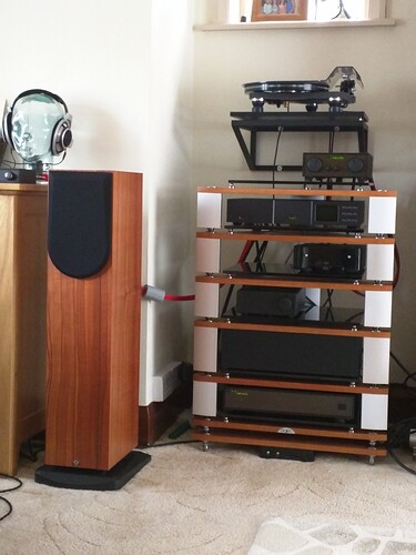 15884960934591059103188