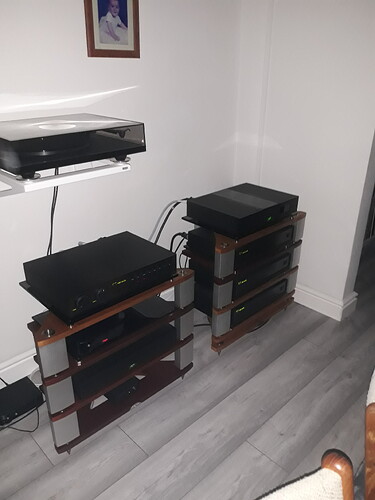 15725476651093399999892733010907