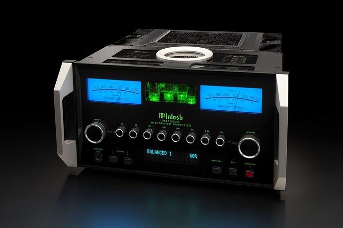 McIntosh_MA12000_ONmag_6