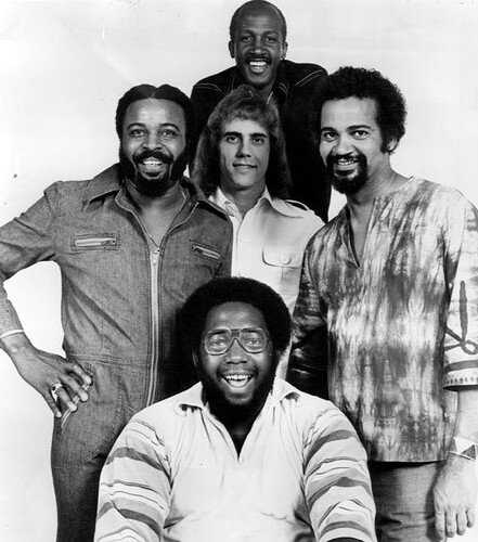 b17bffdce903fc8426f744c766a9d7