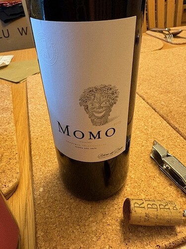 Momo1