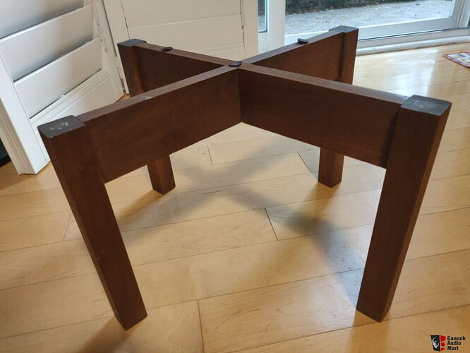 3450014-0cf08b1c-pair-of-acoustic-research-ar-2ax-walnut-speaker-stands