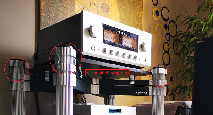 Luxman L590AXII Suspended by Springs