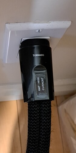 Audioquest Tornado pic1