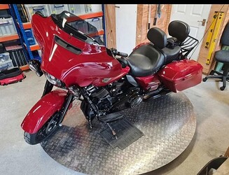 motorcycle-turntable-2-800x610