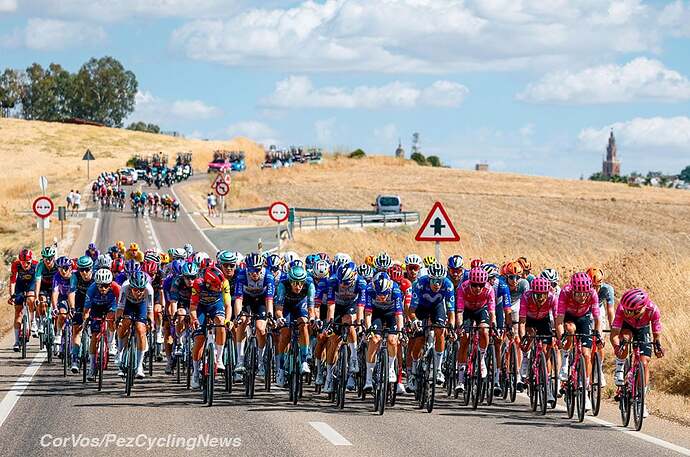 vueltaaespana26st17-echelon