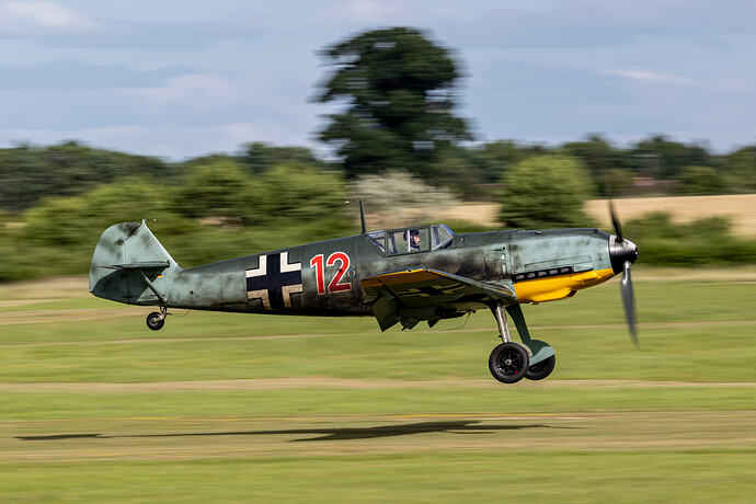 109e  landing at Old Warden