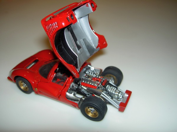 Ferrari 1-43 Diecast Model (1)